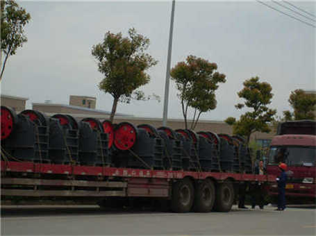 PE200*300鄂式破碎機