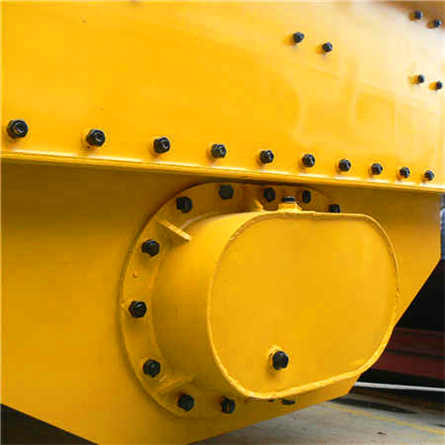 150 噸的顎式破碎機(jī)