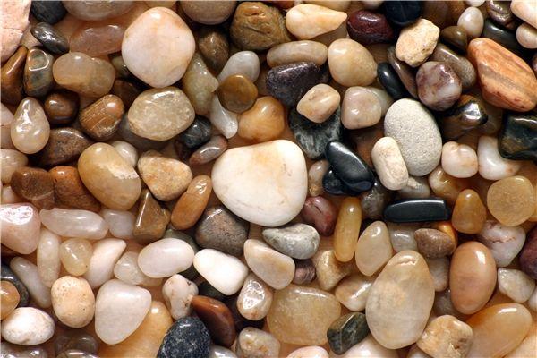 投資一條時產100噸的制砂機生產線需要多少錢？