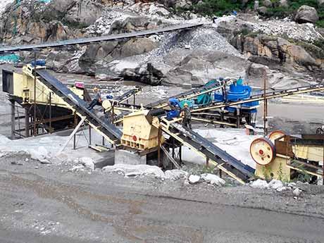 貴州時產(chǎn)300-400噸石灰石破碎生產(chǎn)線，早投資早收益！